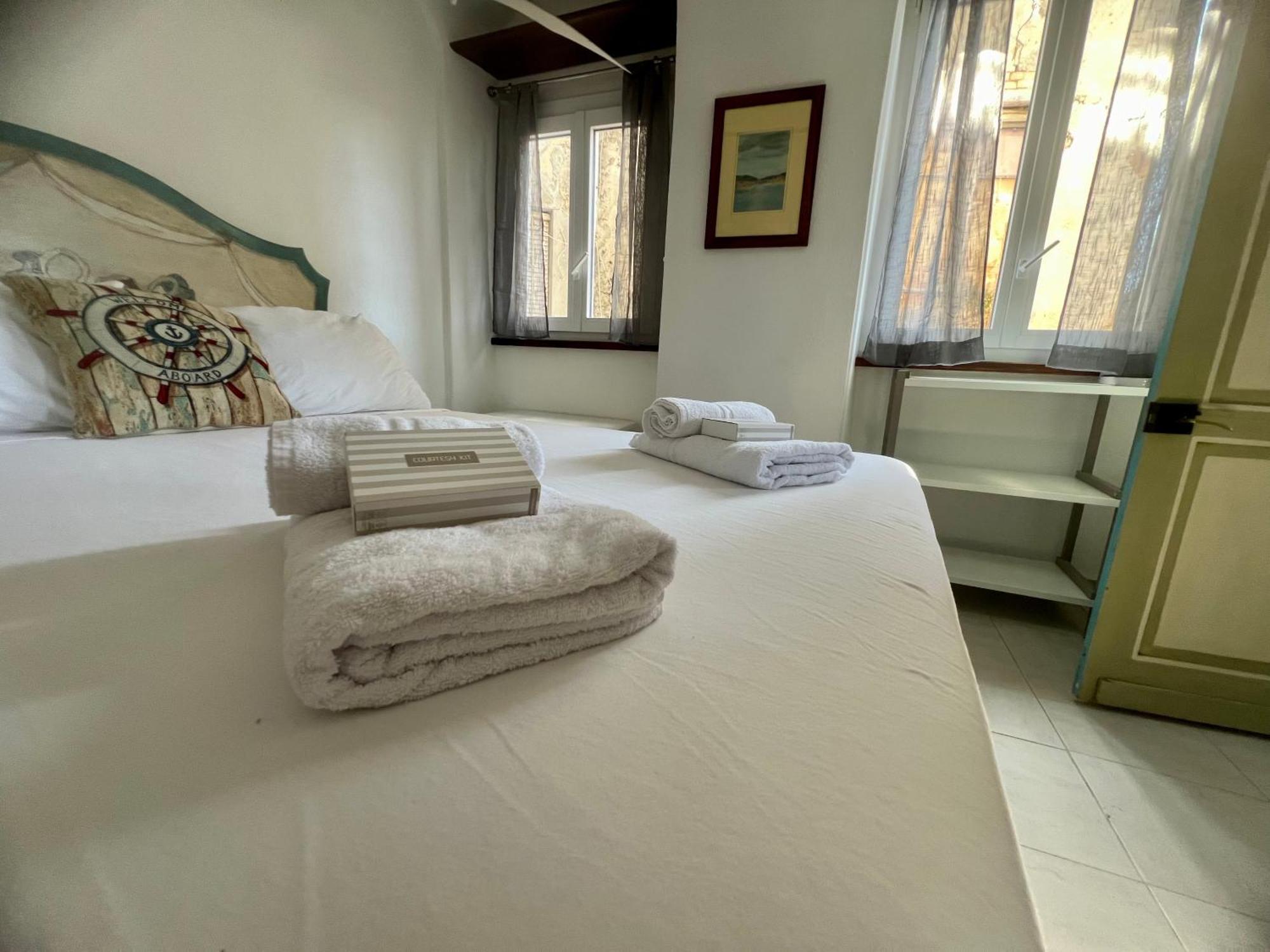 Suite Terrace In Pigna - Санремо Экстерьер фото